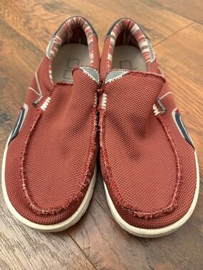 Hey Dude Mikka Hawk in Lava